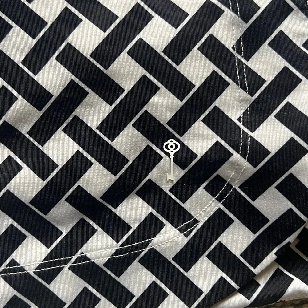 Belyn Key Black and White Geometric Mini Skirt